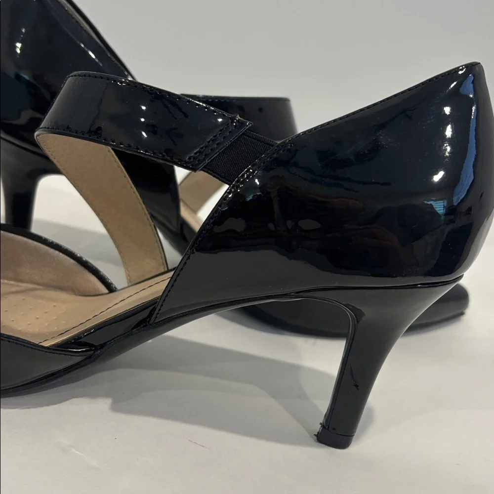 Life Stride Soft System Suki Black Patent Strappy Heel
